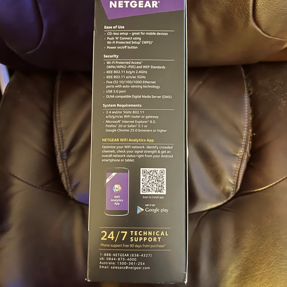 Netgear Nighthawk EX7000 AC1900 WiFi Mesh Wireless Range Extender Signal Booster - Picture 2 of 7